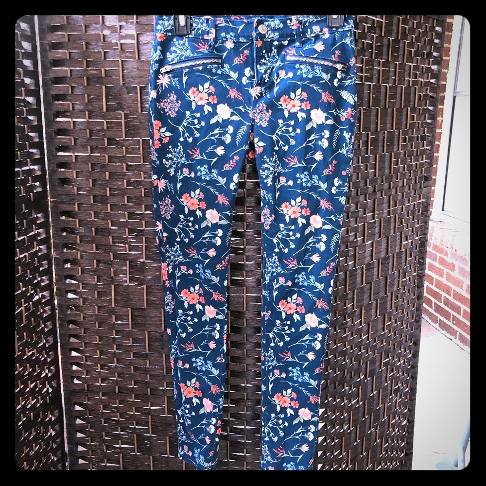 Chino style Rockstar Jeggings.